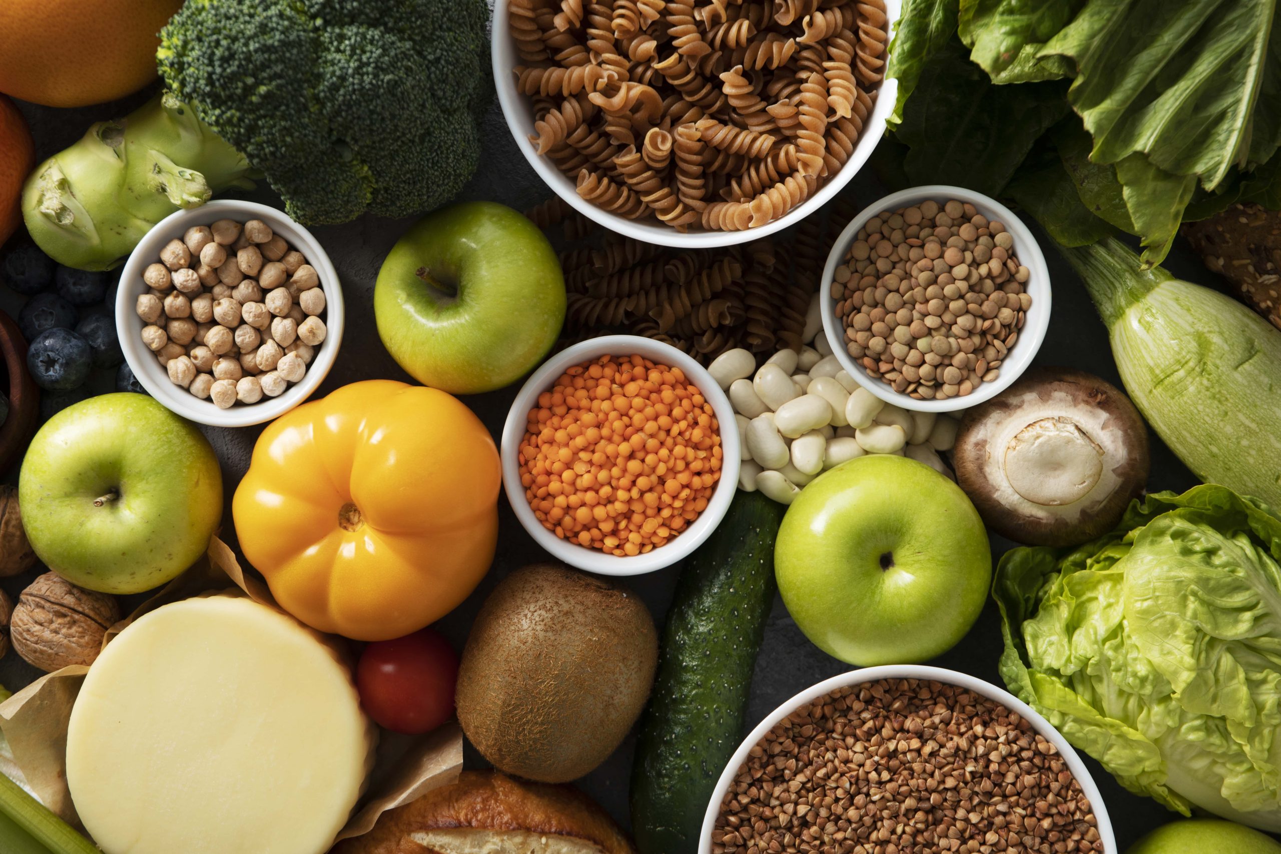 Gut Microbiome and Optimal Health: Unleashing the Power of Probiotics and Fiber-Rich Foods